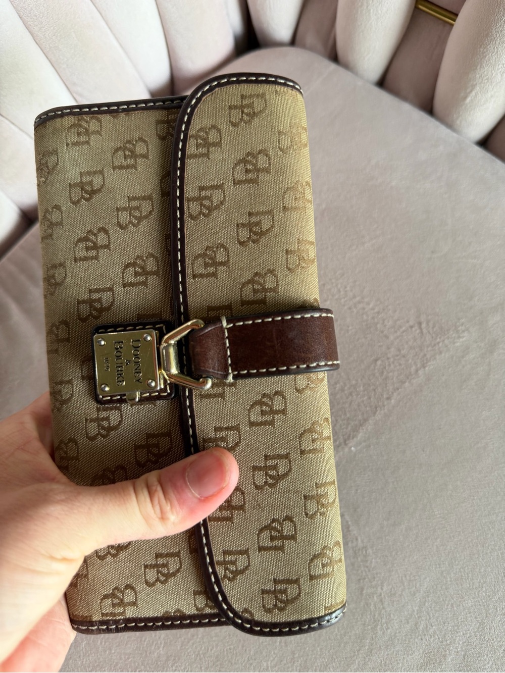 Dooney & Bourke Vintage Continental Khaki Signature Wallet Checkbook Holder Set - Picture 9 of 16